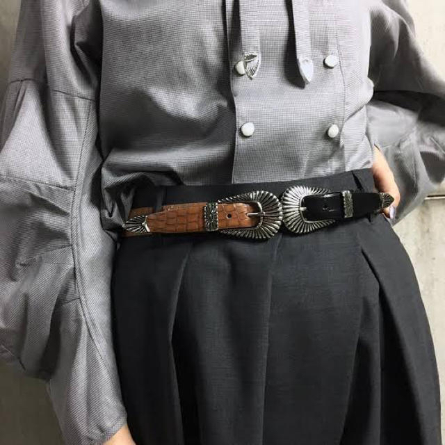 TOGA PULLA(トーガプルラ)ダブルバックルベルト TOGA PULLA(トーガプルラ)ダブルバックルベルト