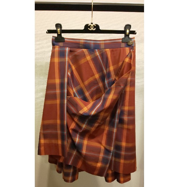 Vivienne Westwood(ヴィヴィアンウエストウッド)のVivienneWestwood チェックスカート レディースのスカート(ひざ丈スカート)の商品写真