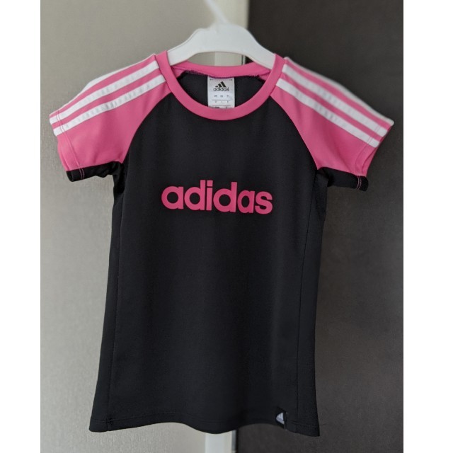 adidas(アディダス)のadidas☆女児Ｔシャツ キッズ/ベビー/マタニティのキッズ服女の子用(90cm~)(Tシャツ/カットソー)の商品写真