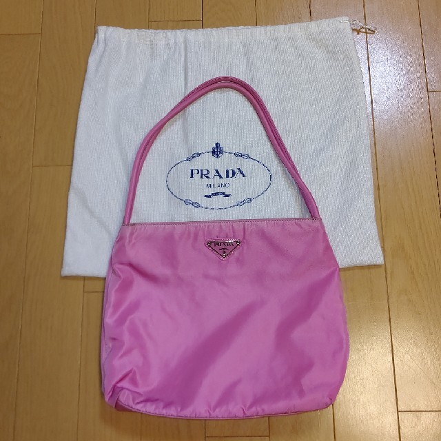 PRADA トートバッグ