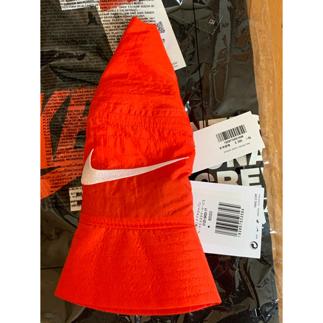 NIKE(ナイキ)のSTUSSY NIKE BUCKET HAT RED L/XL 新品 メンズの帽子(ハット)の商品写真