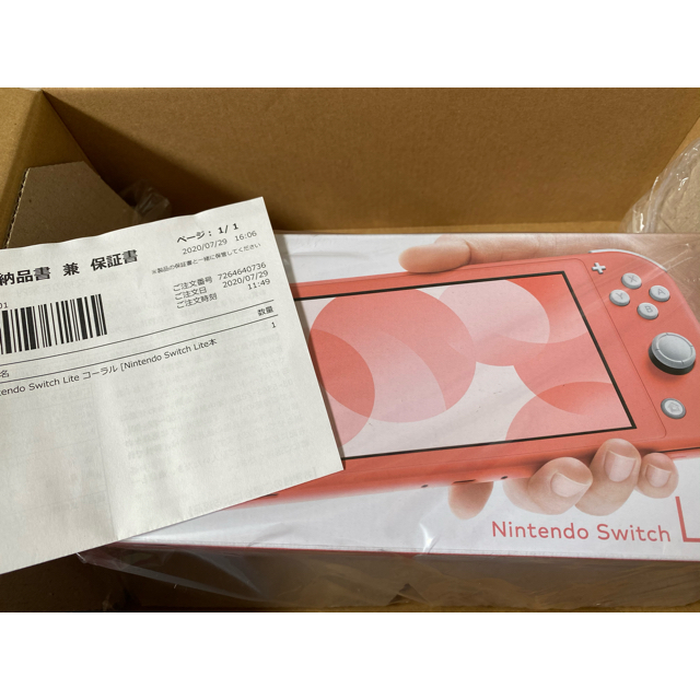 Nintendo Switch Lite Coral 　任天堂スイッチライト　コ