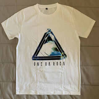 ワンオクロック(ONE OK ROCK)のONE OK ROCK Tシャツ　Mサイズ　ホワイト　白(ミュージシャン)