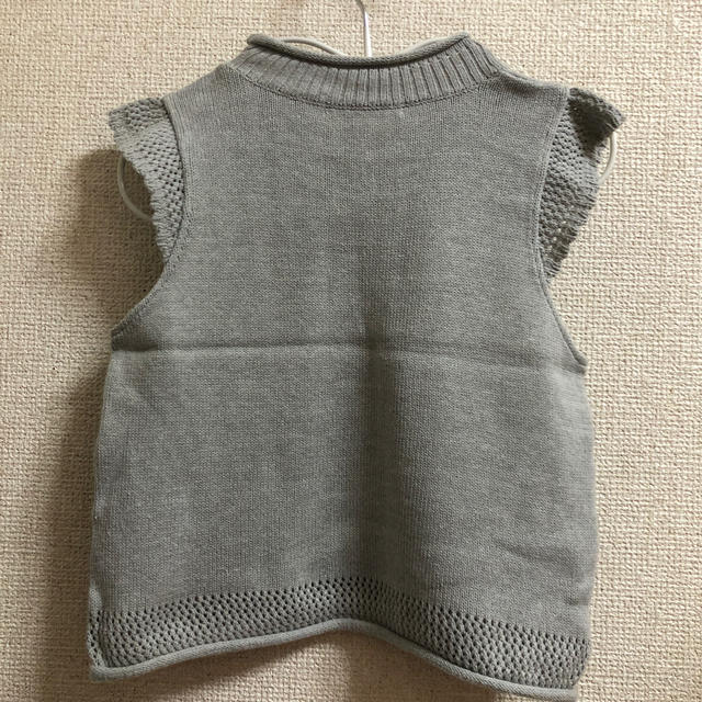 familiar(ファミリア)のファミリア  ベスト　110 キッズ/ベビー/マタニティのキッズ服女の子用(90cm~)(ニット)の商品写真