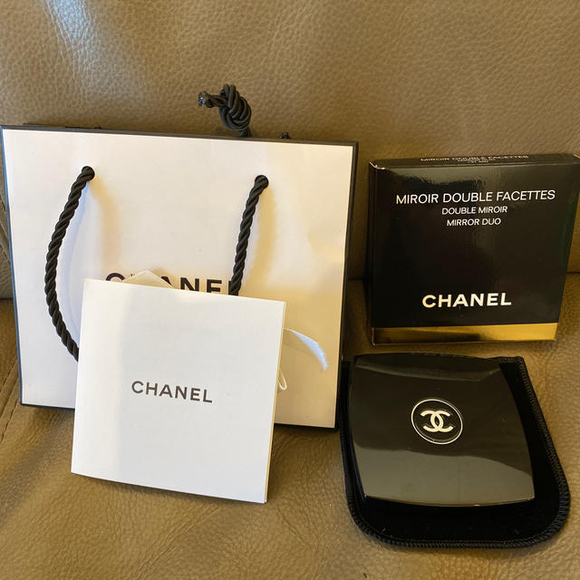 CHANEL(シャネル)のCHANEL コンパクトミラー コスメ/美容のスキンケア/基礎化粧品(その他)の商品写真