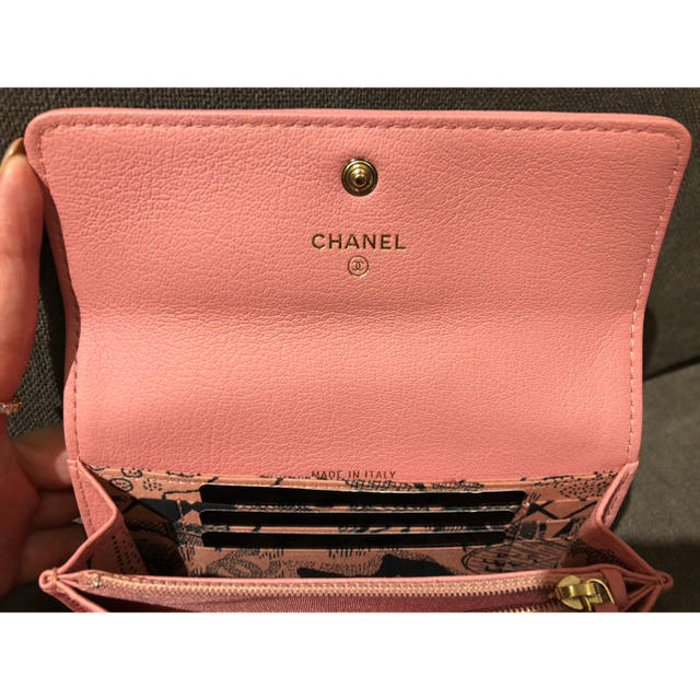 CHANEL(シャネル)のシャネル　ラッキーフラワー財布　ピンク　アマリリス様専用 レディースのファッション小物(財布)の商品写真