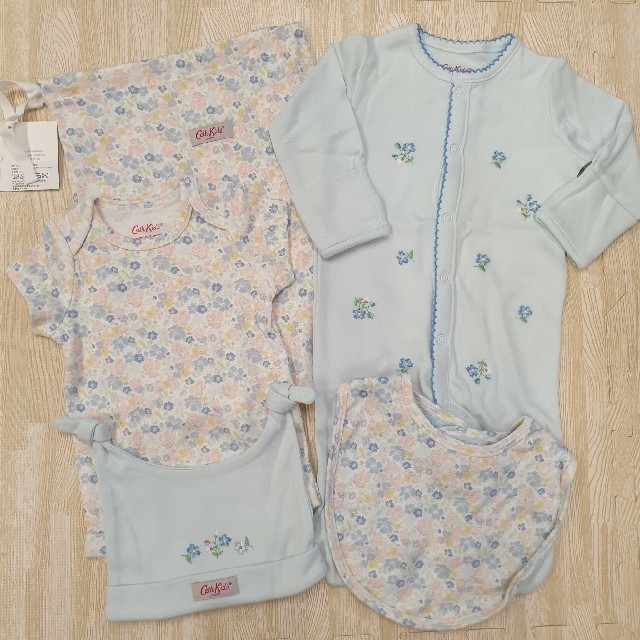 Cath Kidston(キャスキッドソン)のsayap385　様専用ページ キッズ/ベビー/マタニティのベビー服(~85cm)(ロンパース)の商品写真