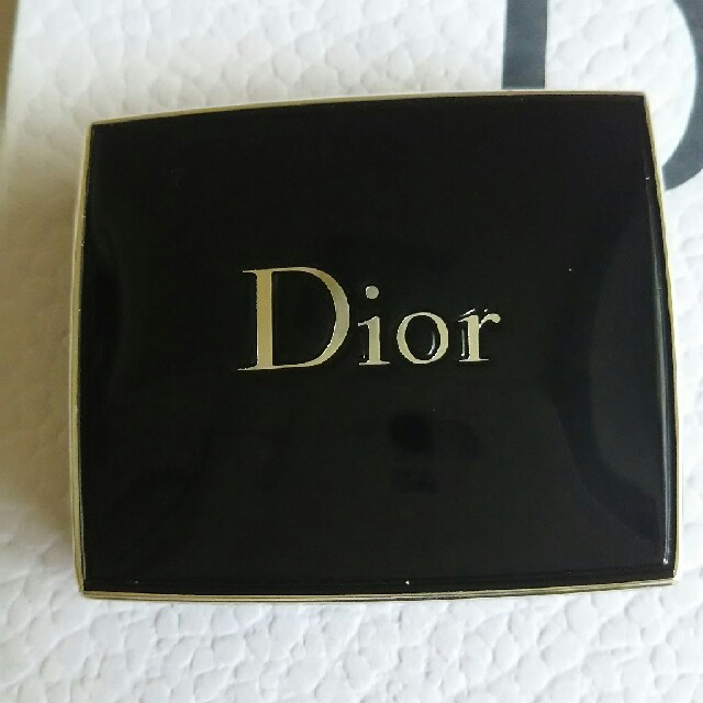 Dior(ディオール)の✨新品✨Dior✨ミニアイシャドウ コスメ/美容のベースメイク/化粧品(アイシャドウ)の商品写真