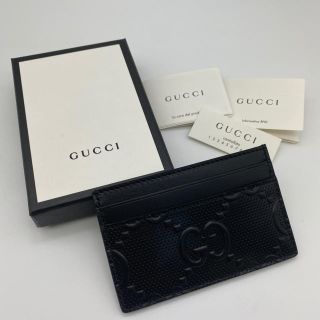 グッチ(Gucci)のGUCCI グッチ　未入荷　エンポス　カードケース　ブラック　新作　即配送(名刺入れ/定期入れ)