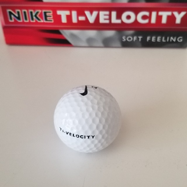 NIKE(ナイキ)のナイキ　ゴルフボール　TI-VELOCITY スポーツ/アウトドアのゴルフ(その他)の商品写真