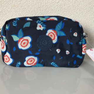 キプリング(kipling)の「新品」レディースポーチ 手持ちバック 防水生地 キプリング マンキープレゼント(トートバッグ)