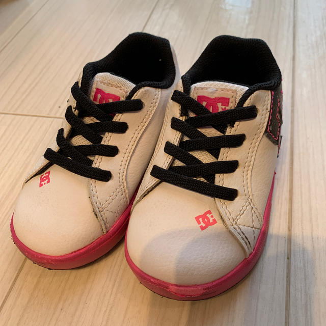 Dc Dc スニーカー 白 ピンクの通販 By ミッキー03shop ディーシーならラクマ Dc Dc スニーカー 白 ピンクの通販 By ミッキー03shop ディーシーならラクマ