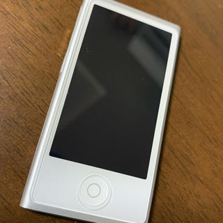 アップル(Apple)のiPod nano 7世代　新品イヤホン&ケーブル付き(ポータブルプレーヤー)