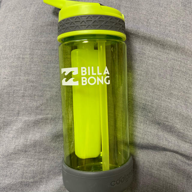 billabong(ビラボン)のBILLA BONG ビラボン　ウォーターボトル　水筒　タンブラー インテリア/住まい/日用品のキッチン/食器(弁当用品)の商品写真