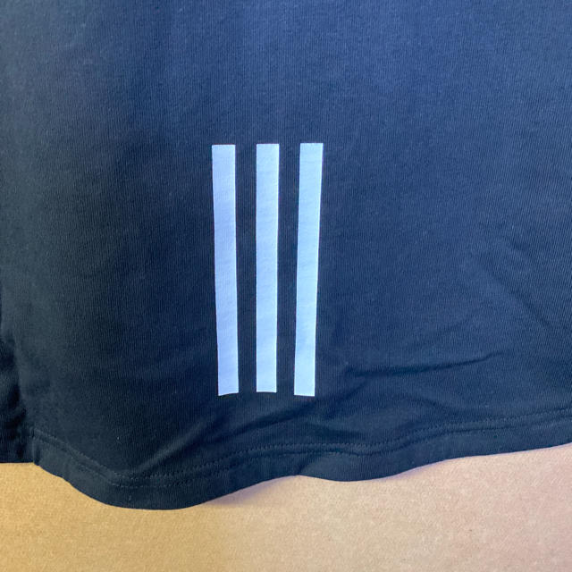 adidas(アディダス)の【新品】adidas ビッグサイズ バックプリントTシャツ 2XLサイズ メンズのトップス(Tシャツ/カットソー(半袖/袖なし))の商品写真