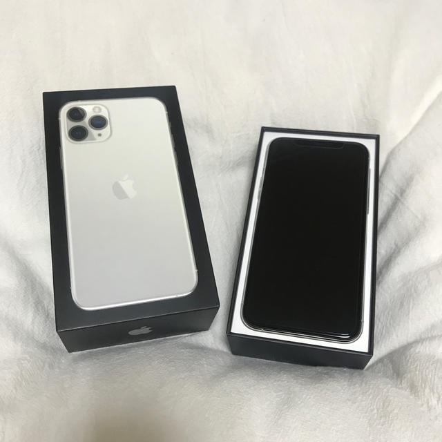 iPhone 11 Pro 64GB シルバー simフリー 美品