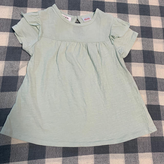 ZARA(ザラ)のZARABABY 袖フリル半袖Tシャツ キッズ/ベビー/マタニティのキッズ服女の子用(90cm~)(Tシャツ/カットソー)の商品写真