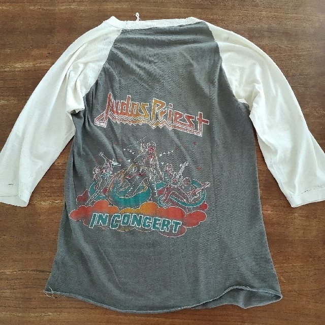 ヴィンテージ　70s ジューダスプリースト　Judas Priest Tシャツ メンズのトップス(Tシャツ/カットソー(七分/長袖))の商品写真