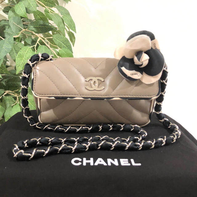 非売品 シェブロン シャネル - CHANEL ラムスキン チェーンショルダー