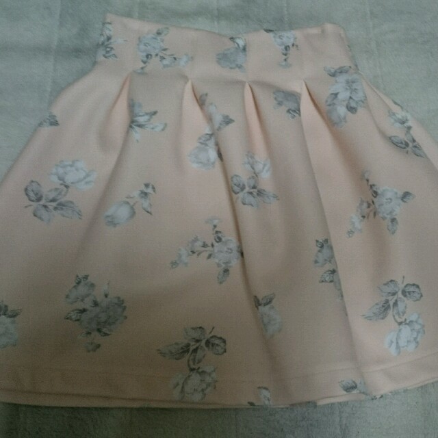titty&co(ティティアンドコー)のtitty&co.花柄フレアスカート レディースのスカート(ミニスカート)の商品写真