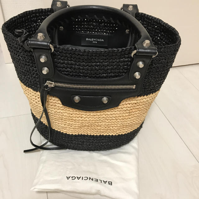 Balenciaga(バレンシアガ)のBALENCIAGAラフィアバッグ レディースのバッグ(かごバッグ/ストローバッグ)の商品写真