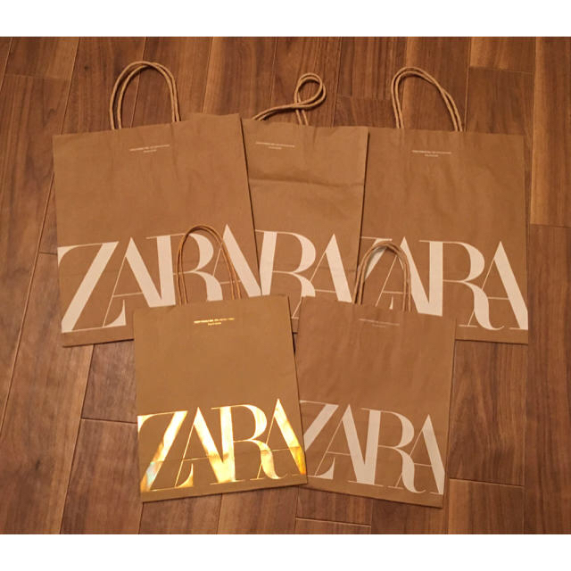 ZARA(ザラ)のZARA ザラ　紙袋　小2枚　中3枚  レディースのバッグ(ショップ袋)の商品写真