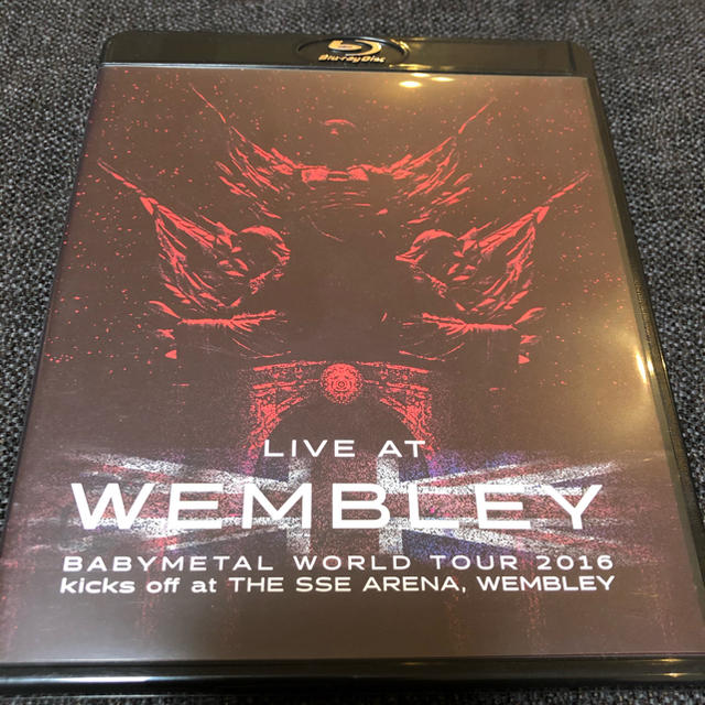 BABYMETAL(ベビーメタル)のBABYMETAL  LIVE AT WEMBLEY  Blu-ray エンタメ/ホビーのDVD/ブルーレイ(ミュージック)の商品写真