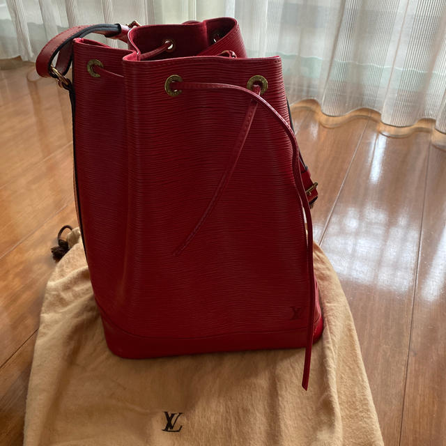 マチ18cm【美品】LOUIS VUITTON ショルダーバッグ エピ ノエ