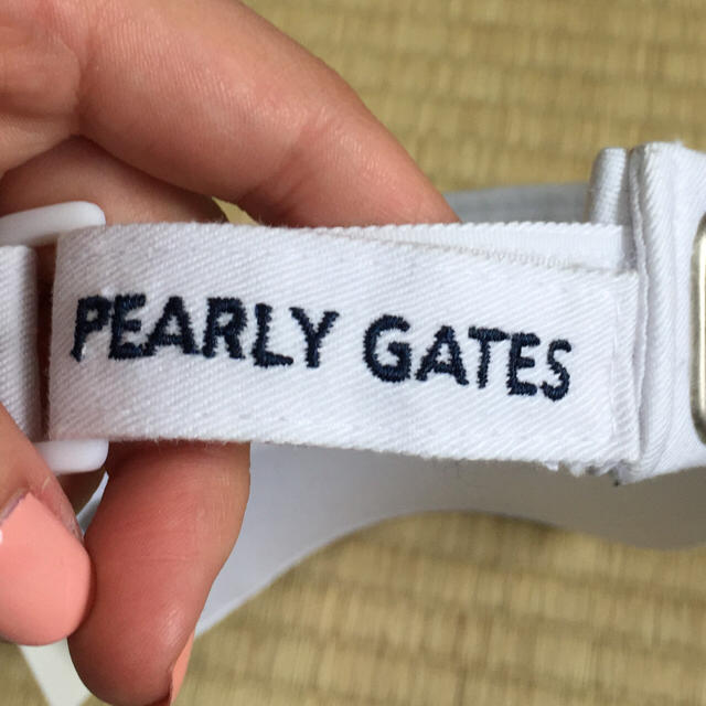 PEARLY GATES(パーリーゲイツ)の新品未使用パーリーゲイツサンバイザー♡ レディースの帽子(その他)の商品写真