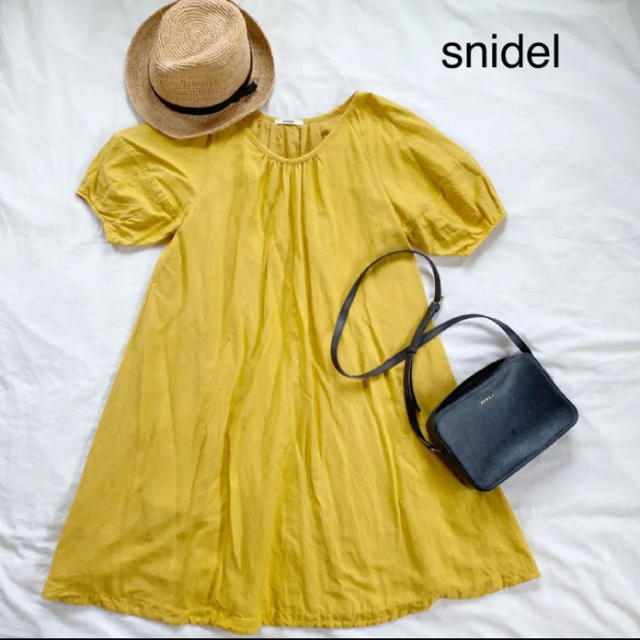 SNIDEL(スナイデル)の《snidel》ワンピース　膝丈ワンピース　2WAYワンピース レディースのワンピース(ひざ丈ワンピース)の商品写真