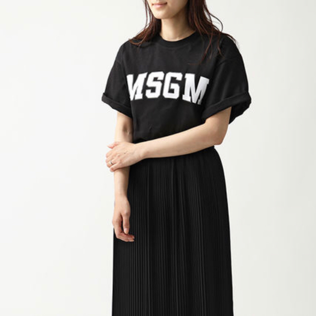セール即納 MSGM Tシャツ ブラックの通販 by yucha's shop｜エムエスジイエムならラクマ - 新品 MSGM ビックシルエット 国産好評
