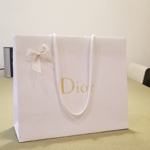 Dior(ディオール)のDior 紙袋　ショップ袋 レディースのバッグ(ショップ袋)の商品写真