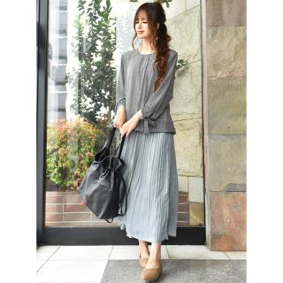 シマムラ(しまむら)のMUMU  ヴィンテージサテン消しプリーツスカート　しまむら(ロングスカート)