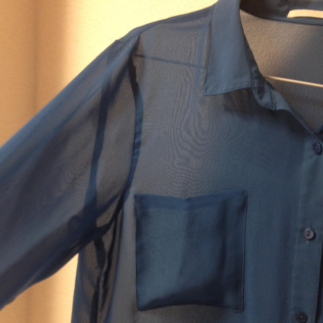 GU(ジーユー)のg.u. シースルーシャツ ブルー レディースのトップス(シャツ/ブラウス(長袖/七分))の商品写真