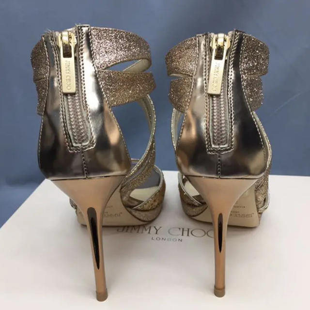 JIMMY CHOO(ジミーチュウ)のジミーチューサンダル新品 レディースの靴/シューズ(ハイヒール/パンプス)の商品写真