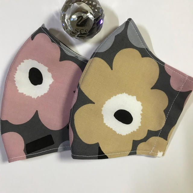 marimekko(マリメッコ)の♪大人可愛いインナーマスク♪２点 ハンドメイドのハンドメイド その他(その他)の商品写真