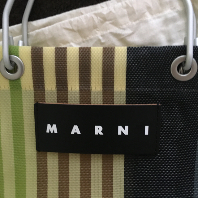 マルニ　フラワーカフェ　マルチカラー　MARNI マルニフラワーカフェ