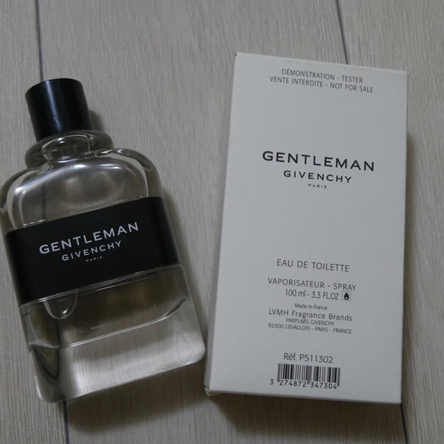 GIVENCHY(ジバンシィ)のGIVENCHY grntleman ジバンシイ　ジェントルマン100ml 香水 コスメ/美容の香水(香水(男性用))の商品写真