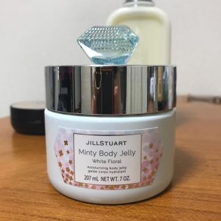 ジルスチュアート(JILLSTUART)のボディミルク　ホワイトフローラル(ボディローション/ミルク)