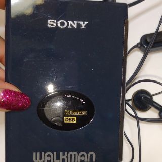 ウォークマン(WALKMAN)のソニー　ウォークマン(ポータブルプレーヤー)