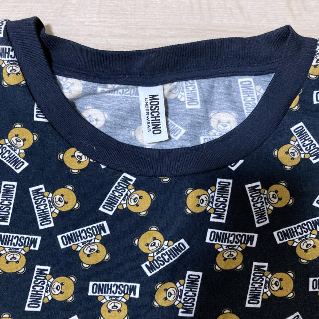 MOSCHINO(モスキーノ)のレア 美品 Moschino テディベア柄　Tシャツ メンズ　ユニセックス メンズのトップス(Tシャツ/カットソー(半袖/袖なし))の商品写真