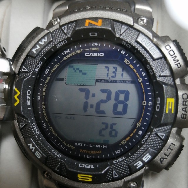 CASIO(カシオ)のPRG-240Tﾌﾟﾛﾄﾚｯｸﾁﾀﾝﾍﾞﾙﾄのﾍﾞﾙﾄのｺﾏ1つ メンズの時計(腕時計(デジタル))の商品写真