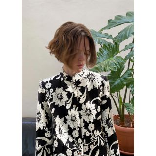 ザラ(ZARA)のZARA  新品　ジャガードジャケット(テーラードジャケット)