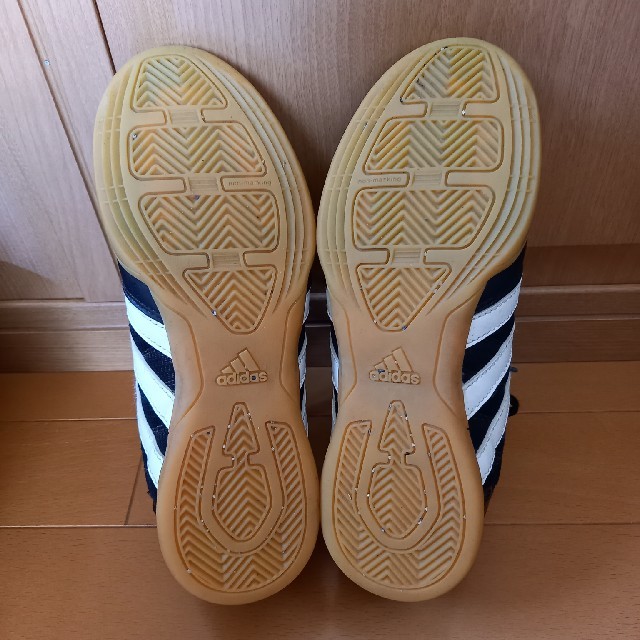 adidas(アディダス)のスニーカー キッズ/ベビー/マタニティのキッズ靴/シューズ(15cm~)(スニーカー)の商品写真