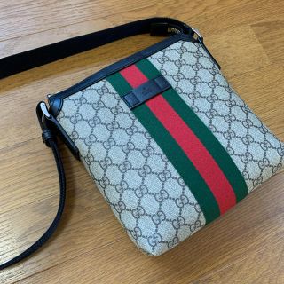 グッチ(Gucci)のGUCCI メッセンジャーバッグ(メッセンジャーバッグ)