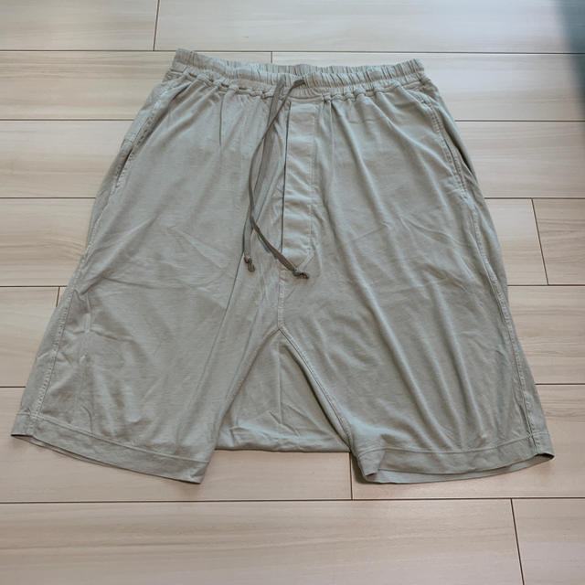 DRKSHDW(ダークシャドウ)のL RICK OWENS Drkshdw PODS SHORTS メンズのパンツ(ショートパンツ)の商品写真