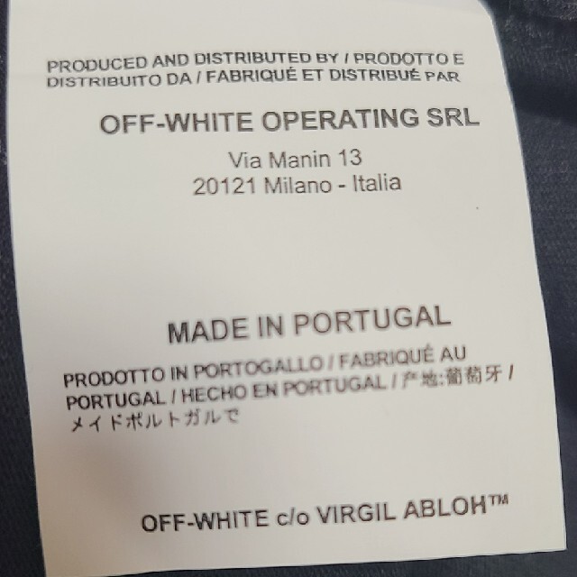 OFF-WHITE(オフホワイト)のオフホワイト　OFF WHITE　ロンT　Ｍサイズ　レア メンズのトップス(Tシャツ/カットソー(七分/長袖))の商品写真