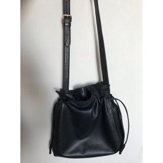 ロエベ(LOEWE)のLOEWEロエベ★ラムレザー　巾着型ショルダーバッグ(ショルダーバッグ)