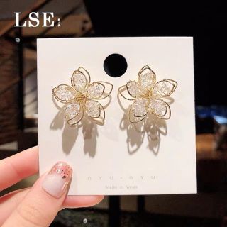 フラワーピアス(ピアス)