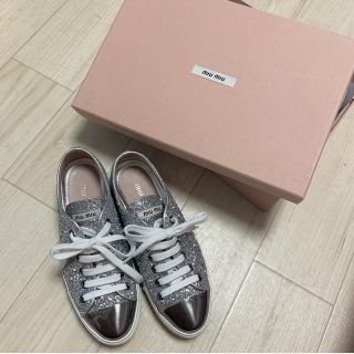 ミュウミュウ(miumiu)のmiumiu♡スニーカー　(スニーカー)